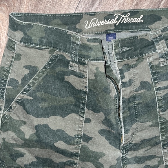 Camo Jogger Pants - Picture 2 of 5